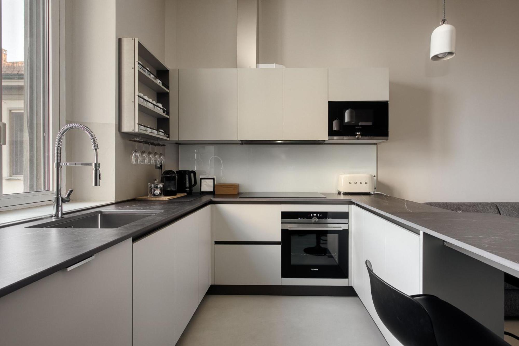 Navigli, 90 Square Meters, Free Parking Ripa Ticinese Apartment มิลาน ภายนอก รูปภาพ