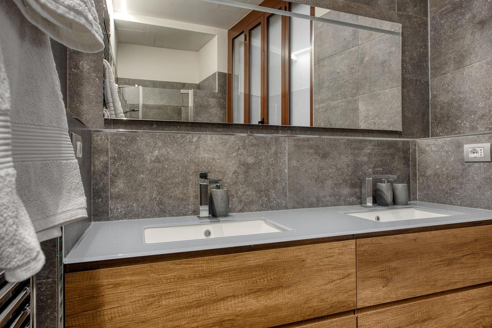 Navigli, 90 Square Meters, Free Parking Ripa Ticinese Apartment มิลาน ภายนอก รูปภาพ